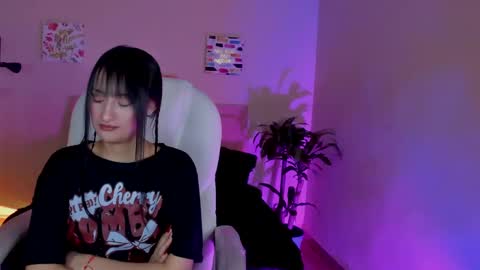 Sarah Ramirez online show from 03/06/25, 03:24