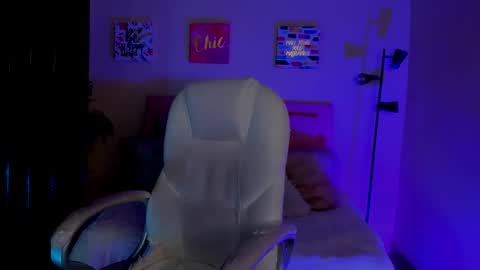 Sarah Ramirez online show from 03/11/25, 11:44