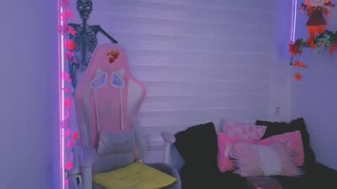 Sarah Ramirez online show from 10/26/25, 03:45