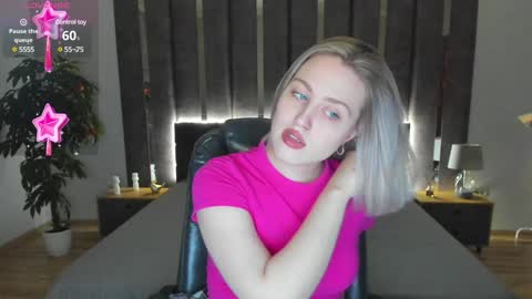 Sarah online show from 12/22/24, 01:01