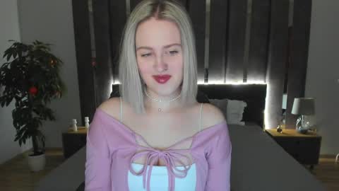 Sarah online show from 12/23/24, 12:57