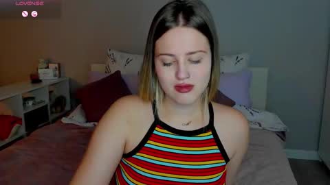 Sarah online show from 10/17/25, 12:14