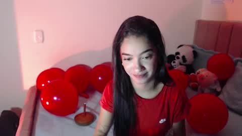 Sarah online show from 12/05/24, 01:06