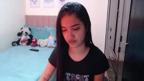 Sarah online show from 12/18/24, 10:57