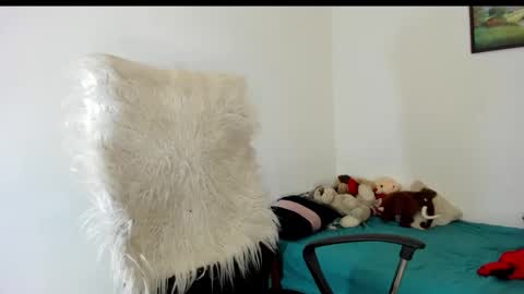 Sarah online show from 11/28/25, 09:01