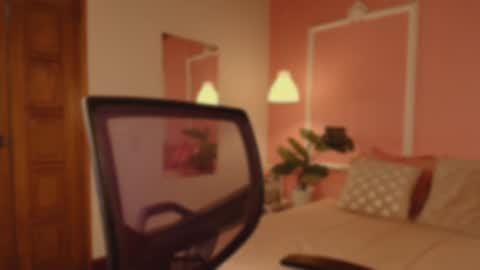 Snapshot of sarah_volkov chatting on 03/11/25, 03:37 online show from 03/11/25, 03:37