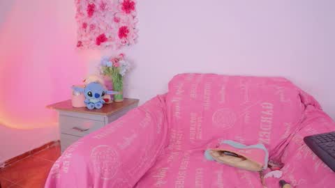 Snapshot of sarahajhoness chatting on 03/10/26, 02:00 sarahajhoness online show from 03/10/26, 02:00