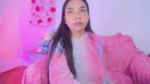 Snapshot of sarahajhoness chatting on 04/05/26, 04:59 sarahajhoness online show from 04/05/26, 04:59