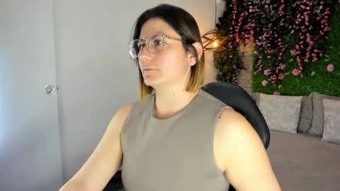 Sarah Deyvis online show from 01/07/26, 03:14