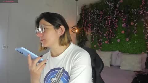 Sarah Deyvis online show from 01/19/26, 01:15