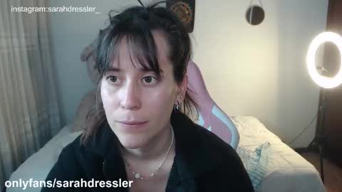 Snapshot of sarahdressler chatting on 12/14/25, 11:09 sarahdressler online show from 12/14/25, 11:09