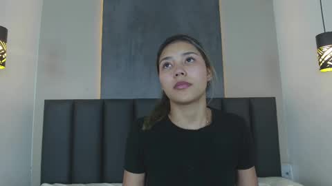 Sarah Evans online show from 03/12/25, 06:40