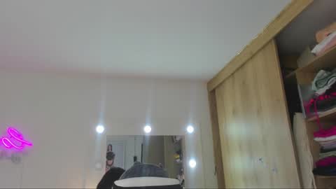 sarahhensoon online show from 03/03/26, 10:26