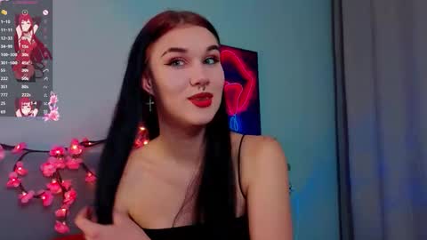 Sarah  online show from 10/27/25, 11:09