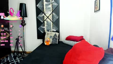  SARAHJEY     online show from 04/06/26, 12:39