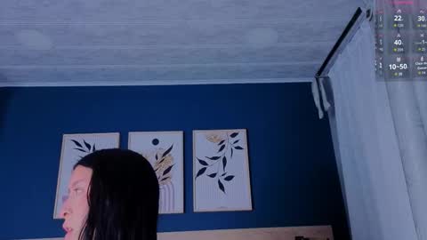 Snapshot of sarahmiler_ chatting on 09/16/25, 11:44 Sarah online show from 09/16/25, 11:44
