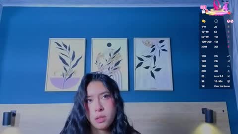 Snapshot of sarahmiler_ chatting on 10/04/25, 11:41 Sarah online show from 10/04/25, 11:41