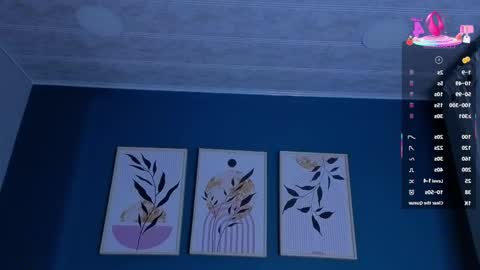 Snapshot of sarahmiler_ chatting on 10/15/25, 11:43 Sarah online show from 10/15/25, 11:43