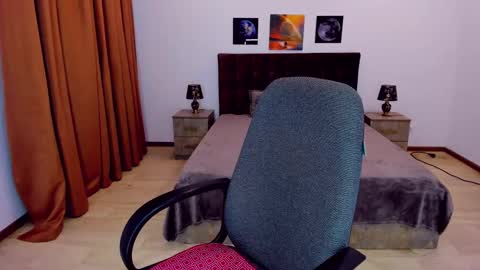 Sarah online show from 12/18/24, 12:40