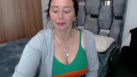 Lia online show from 12/06/24, 09:13