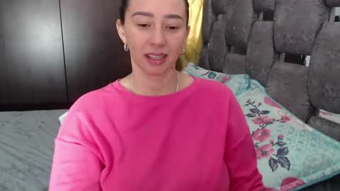 Snapshot of sarahott_1 chatting on 07/16/26, 03:07 Lia online show from 07/16/26, 03:07