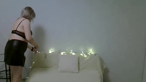 sarahphelps online show from 11/30/25, 05:17