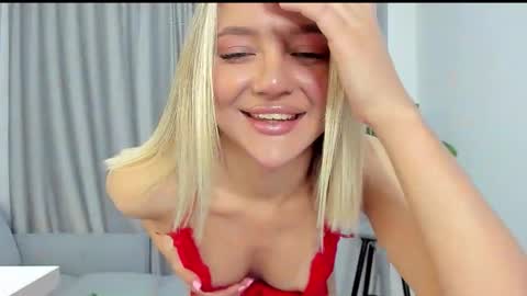 sarahphyllis online show from 09/09/25, 07:46