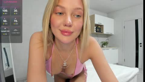 Snapshot of sarahphyllis chatting on 05/04/26, 08:49 sarahphyllis online show from 05/04/26, 08:49