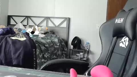 Snapshot of sarahpmummy chatting on 04/06/26, 08:43 Sarah online show from 04/06/26, 08:43