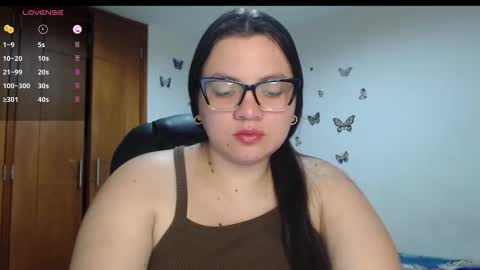 Snapshot of sarahros1 chatting on 12/14/25, 11:09 Sarah online show from 12/14/25, 11:09