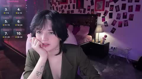 Snapshot of sarahshelby chatting on 03/06/26, 10:34 Sarah online show from 03/06/26, 10:34