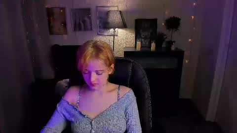 Snapshot of sarahshelby chatting on 04/10/26, 08:35 Sarah online show from 04/10/26, 08:35