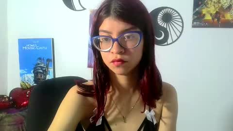 Snapshot of sarahsmitt chatting on 01/31/25, 09:26 Sarah online show from 01/31/25, 09:26