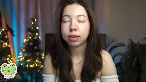 Snapshot of sarahson chatting on 12/15/24, 05:34 vacation 16-30 of november caucht me in insta online show from 12/15/24, 05:34