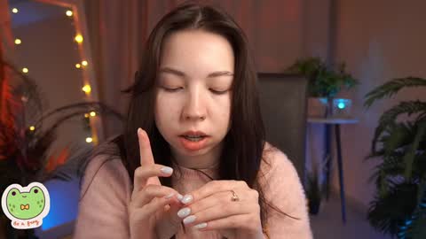 Snapshot of sarahson chatting on 01/28/25, 12:00 vacation 16-30 of november caucht me in insta online show from 01/28/25, 12:00