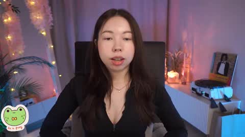 Snapshot of sarahson chatting on 02/26/25, 05:42 vacation 16-30 of november caucht me in insta online show from 02/26/25, 05:42