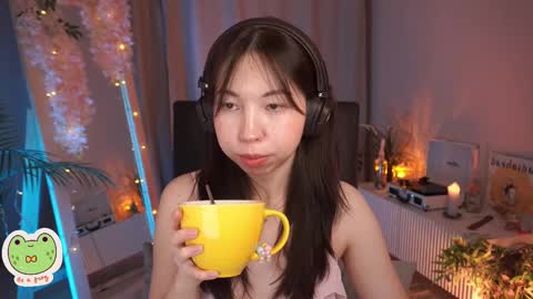 Snapshot of sarahson chatting on 03/09/25, 05:22 vacation 16-30 of november caucht me in insta online show from 03/09/25, 05:22