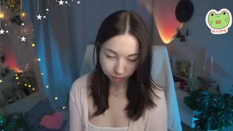 Snapshot of sarahson chatting on 09/17/25, 05:31 vacation 16-30 of november caucht me in insta online show from 09/17/25, 05:31