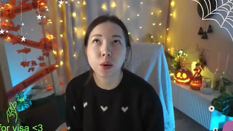 Snapshot of sarahson chatting on 10/26/25, 05:35 vacation 16-30 of november caucht me in insta online show from 10/26/25, 05:35