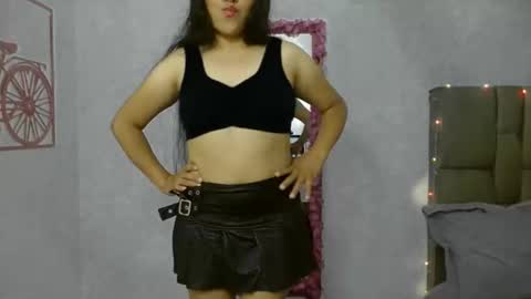 Snapshot of sarahsweetty chatting on 04/18/26, 05:11 Sarah online show from 04/18/26, 05:11