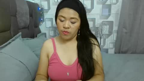 Snapshot of sarahsweetty chatting on 06/22/26, 02:46 Sarah online show from 06/22/26, 02:46