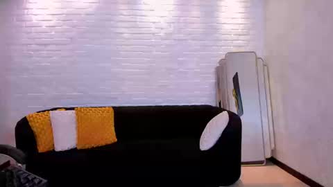 Sarah  independent model online show from 09/25/25, 04:16