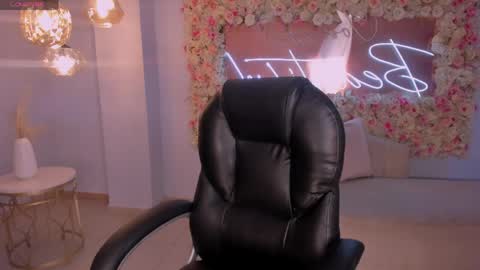 Sarah  independent model online show from 04/16/26, 04:13