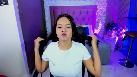 Sarai online show from 10/16/25, 07:04