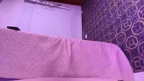 Sara  online show from 10/18/25, 12:06