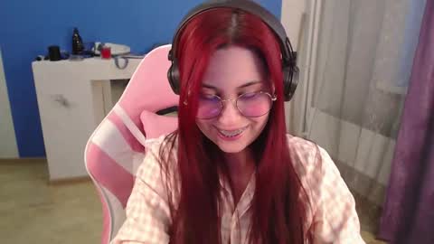 Sara online show from 04/15/26, 12:23