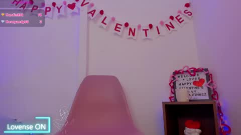 Snapshot of sarala_martinnez chatting on 02/13/25, 01:29 Sara online show from 02/13/25, 01:29