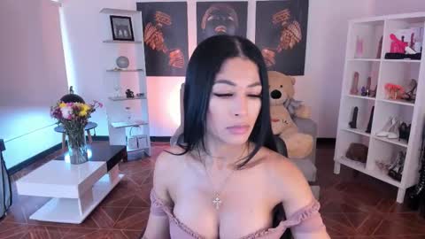 saralife69 online show from 11/05/25, 11:32