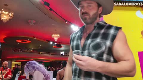 Snapshot of saraloverays chatting on 01/18/25, 09:55 Back from Vacay Follow for more here online show from 01/18/25, 09:55