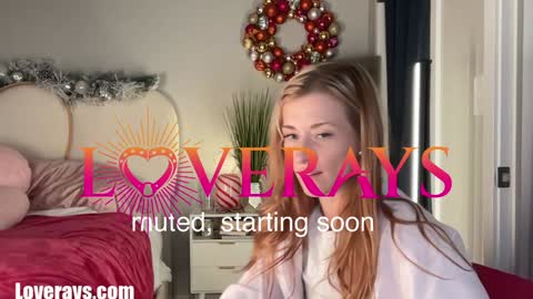 Snapshot of saraloverays chatting on 12/19/25, 04:41 Back from Vacay Follow for more here online show from 12/19/25, 04:41